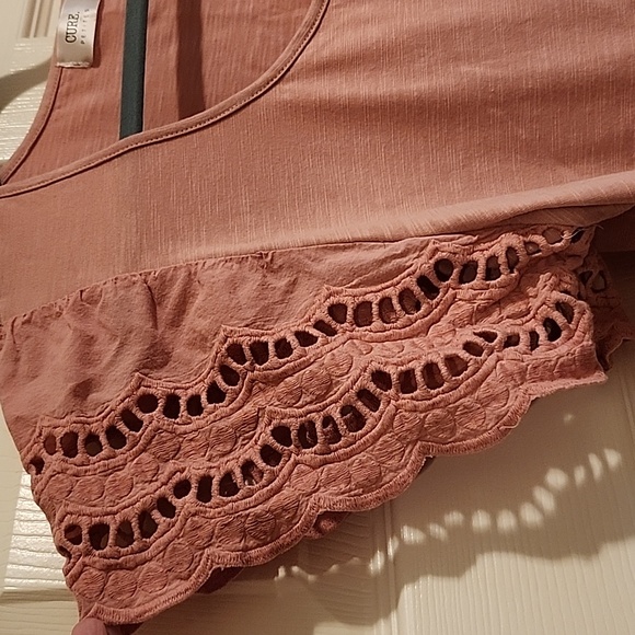 🎉HPx5🎉 Dusty Rose Flutter Sleeve Top - Picture 2 of 4